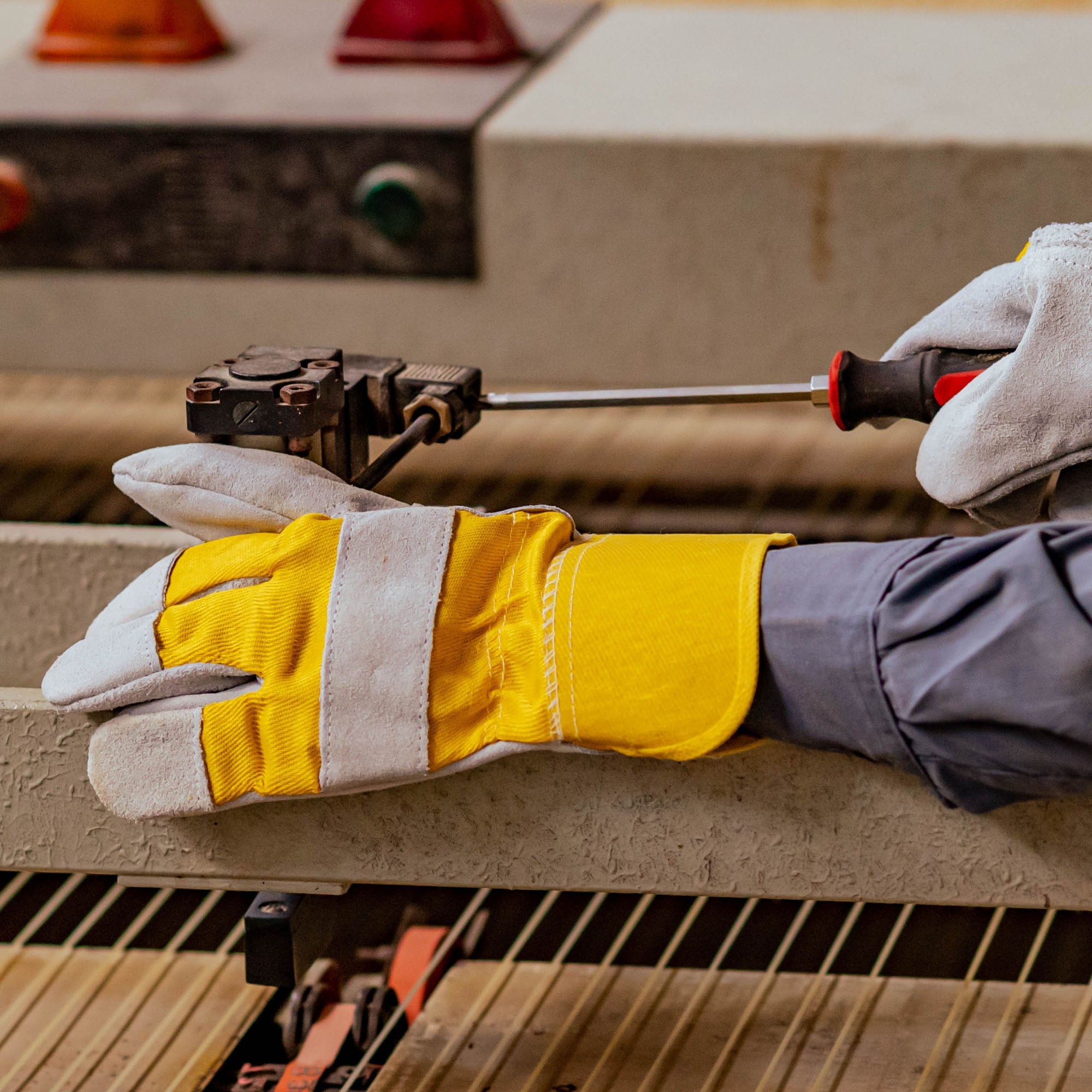 Yellow Cow Split Leather Palm Work Glove Good American Safety Supplies